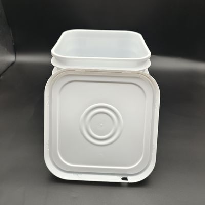 Kemantapan kimia Airproof Bucket Square Plastik Bucket Dengan Tutup Untuk Solusi Penyimpanan