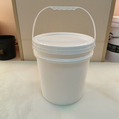 Putih Hitam 10L Bucket Plastik Bulat Bahan PP Dengan Tutup Segel
