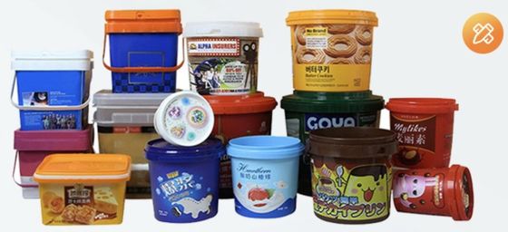 Ember Plastik Putih yang Bisa Ditumpuk dengan Tutup untuk Menyimpan Makanan