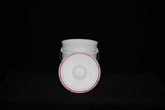 Putih Bulat 5 Gallon Plastik Ember Tahan UV Dengan Tutup Untuk Industri Pertanian Makanan Obat