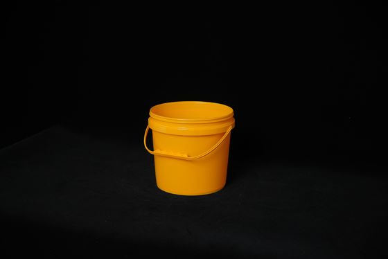 Ember plastik yang dapat digunakan kembali bebas BPA dengan gagang untuk penyimpanan makanan atau cat