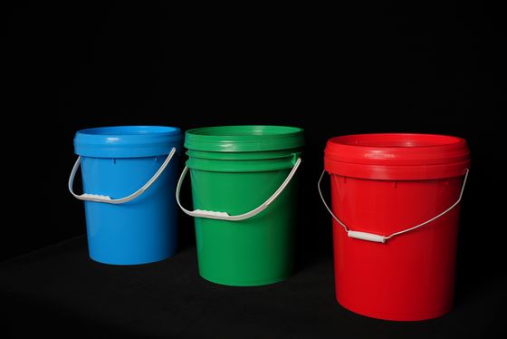 Ember Plastik 5 galon dengan gagang dan tutup